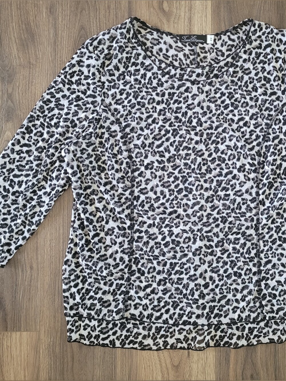 Lightweight 2X Leopard Print Women's Top